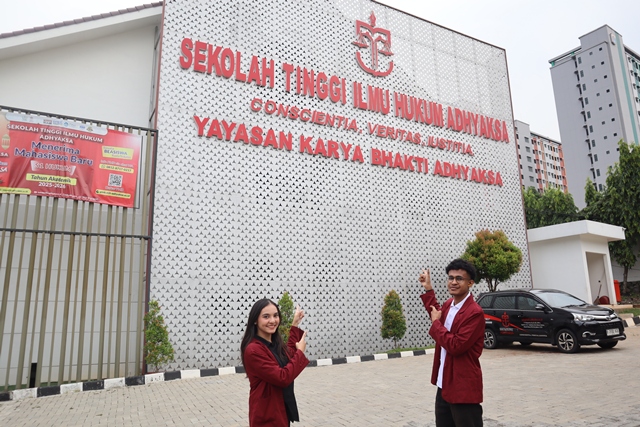 Tampak Depan Gedung STIH Adhyaksa.
