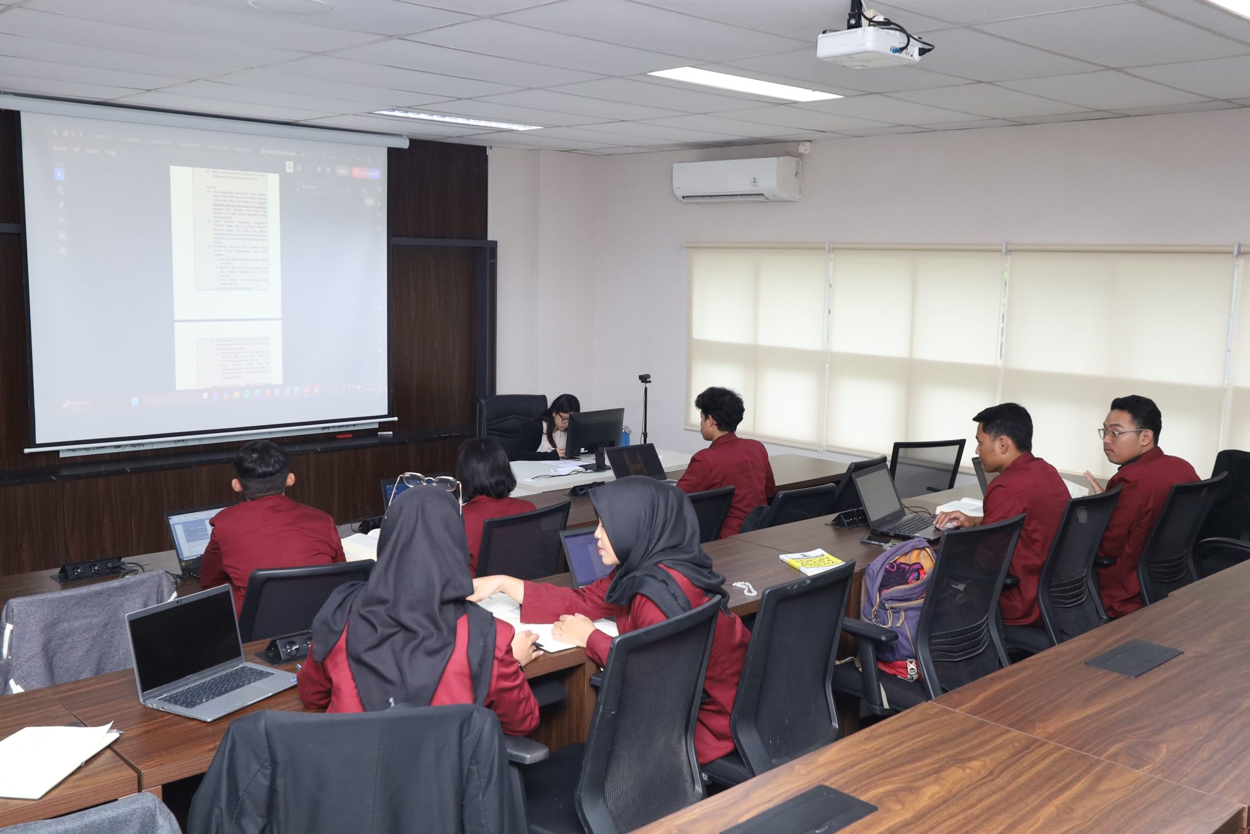 Keterlibatan Mahasiswa STIH Adhyaksa dalam Penyusunan Buku KUHAP dan KUHP