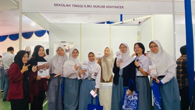 STIH Adhyaksa Ramaikan Edufair di SMA Negeri 78 Jakarta